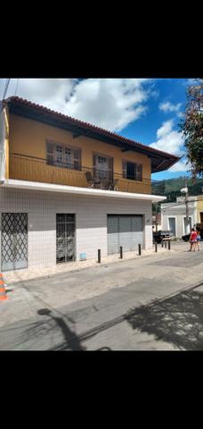 Duplex em Baturité Ceará,na rua do comércio.