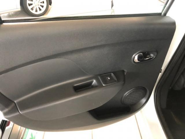 SANDERO 1.6 FLEX DYNAMIQUE MANUAL 2016 - SENSACIONAL - FINANCIA SEM ENTRADA - Foto 9