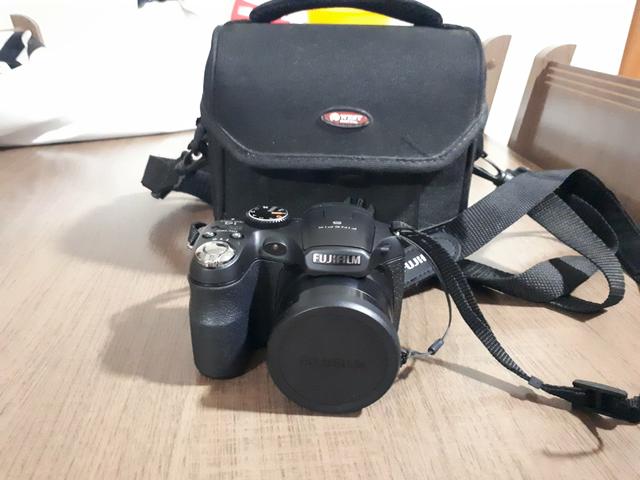 Câmera semi profissional fugifim