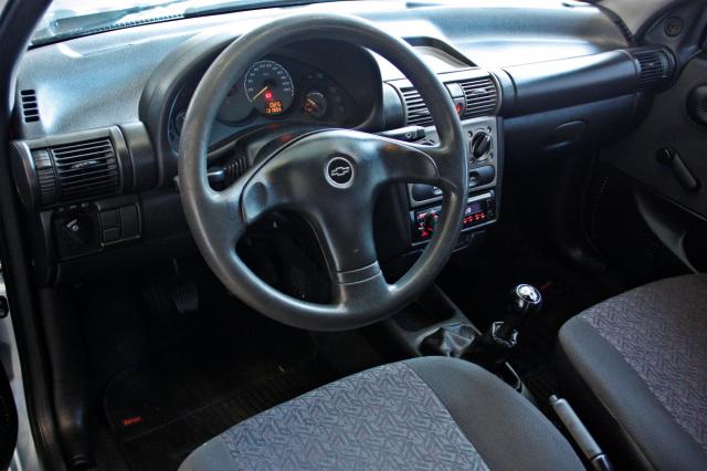 CHEVROLET CLASSIC 2005/2006 1.0 MPFI LIFE 8V ÁLCOOL 4P MANUAL - Foto 6