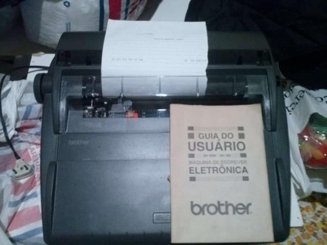 Máquina de escrever eletrônica - Foto 2