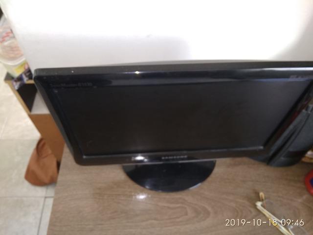 Monitor de 15 Samsung e teclado - Foto 2