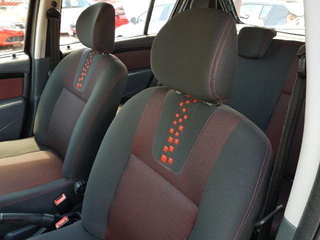 Sandero 1.6 Stepway ! De cinema, apenas 61 mil km! Único dono! - Foto 17