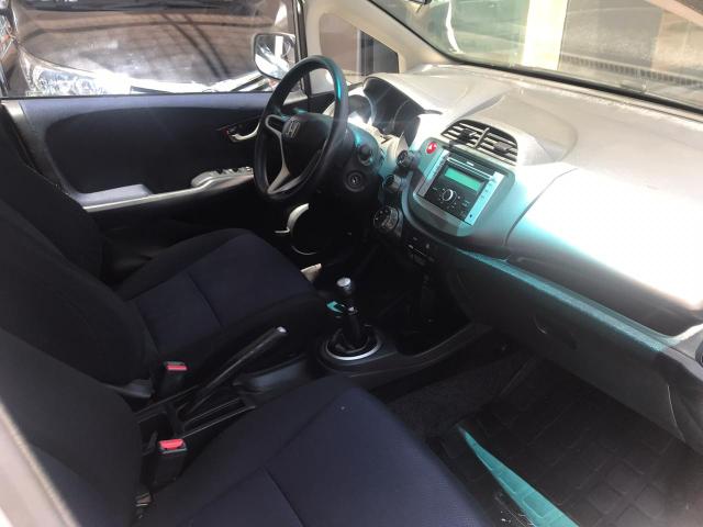 Fit 2013 completo câmbio manual 32.000.00 - Foto 6