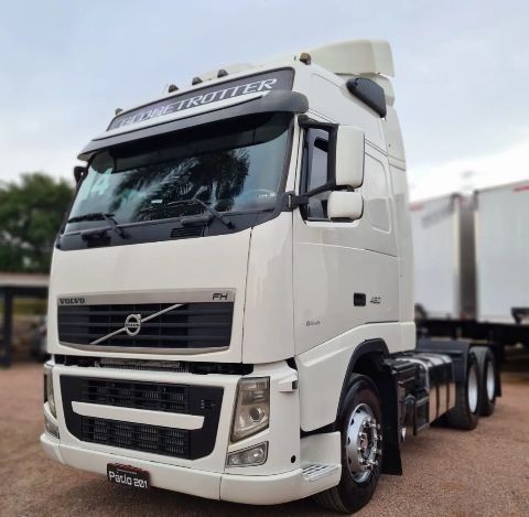 CAMINHÃO VOLVO 2014