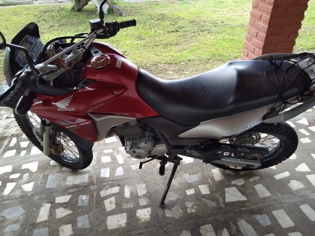 MOTO XRE 300 HONDA