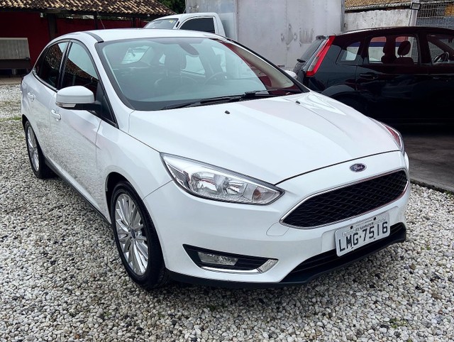 FOCUS SEDAN SE PLUS 2.0 AUTOMÁTICO