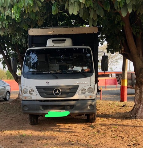 CAMINHÃO MERCEDES