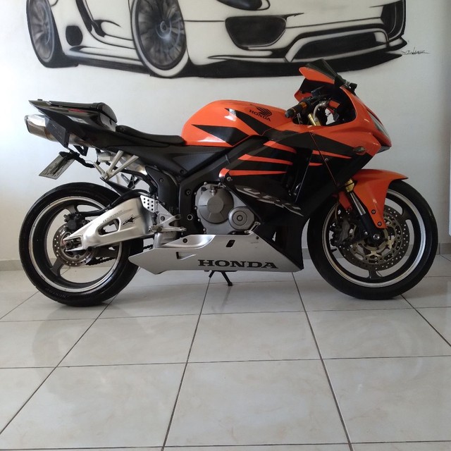 HONDA RR 600