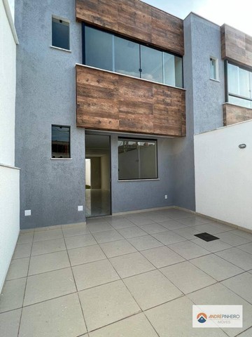 Casa duplex com entrada independente com 3 quartos sendo 01 com suite à venda, 148 m² por