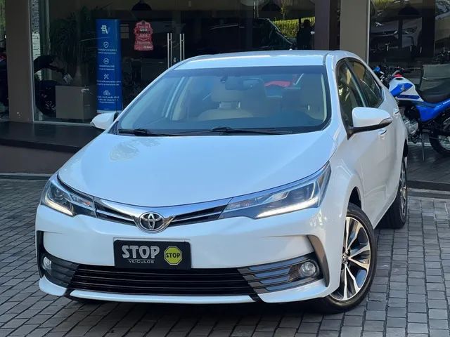 Toyota Corolla 2.0 altis 4P