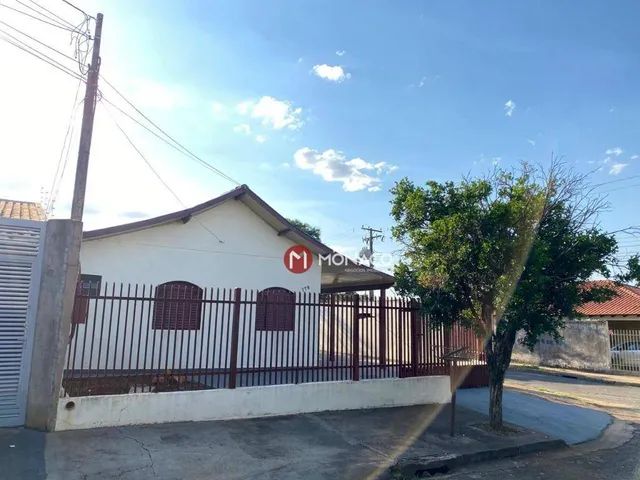 Casas com quintal com 3 quartos à venda no Conjunto Parigot de