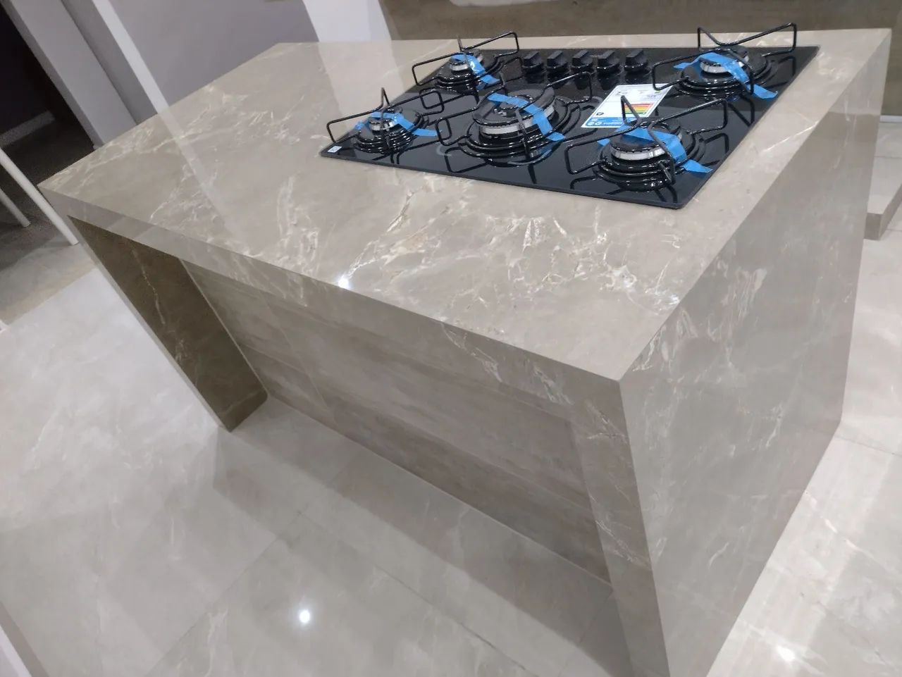 Bancada em porcelanato  - Foto 4
