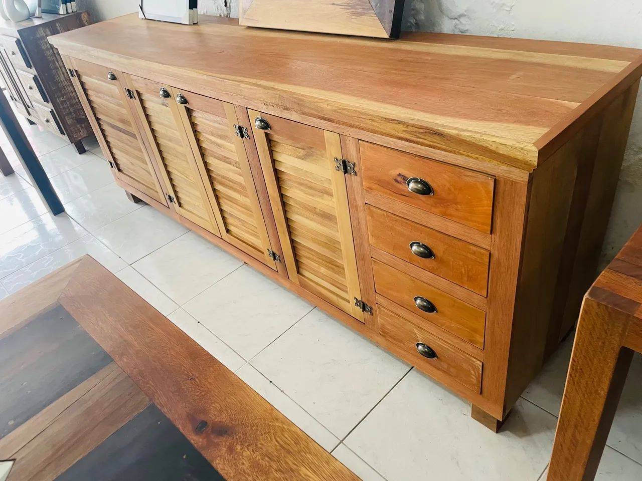 Móveis em madeira maciça  - Foto 3