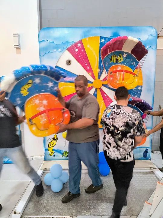 Serviço de manutenção, desmontagem / reforma de brinquedão / eventos em shopping  - Foto 2