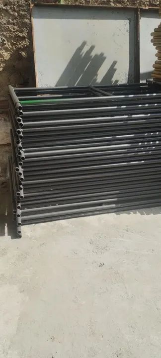 Alugo andaimes, escoras, pisos, roldanas e escadas - Foto 2