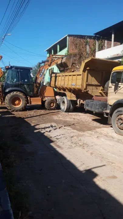 Retroescavadeira e caçamba basculante  - Foto 5