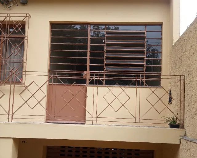 Vitro conjugado com porta  0,80cm e o vitro largura 1.60m por 1,40 m de altura.