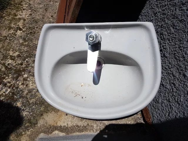 Vaso sanitário e Pia de cerâmica - Foto 2