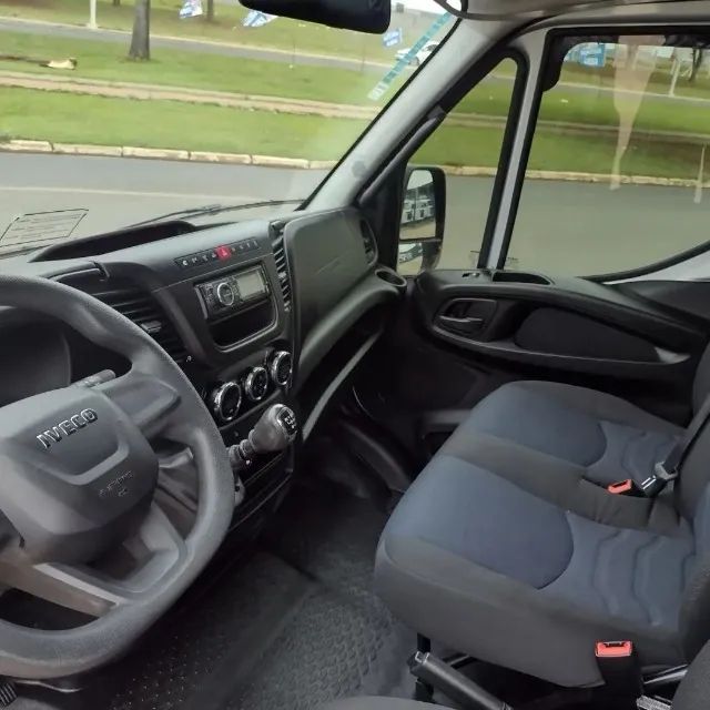 Iveco Daily 35150 (2021) Baú Refrigerado - Foto 6