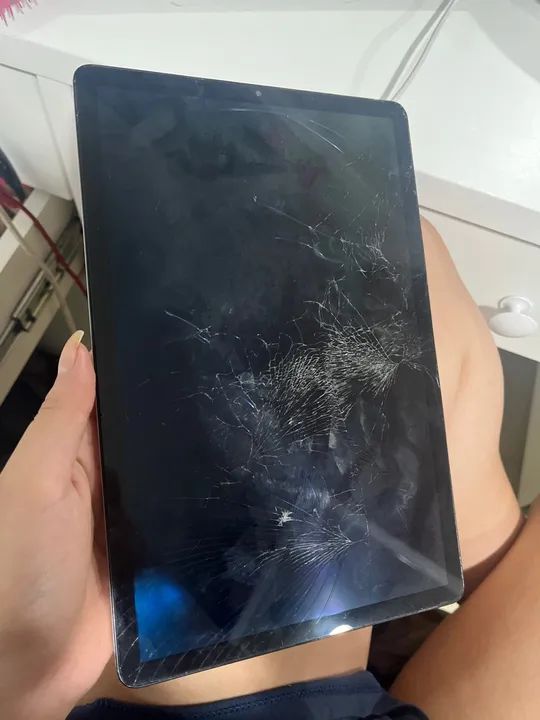 Tablet Samsung com tela quebrada