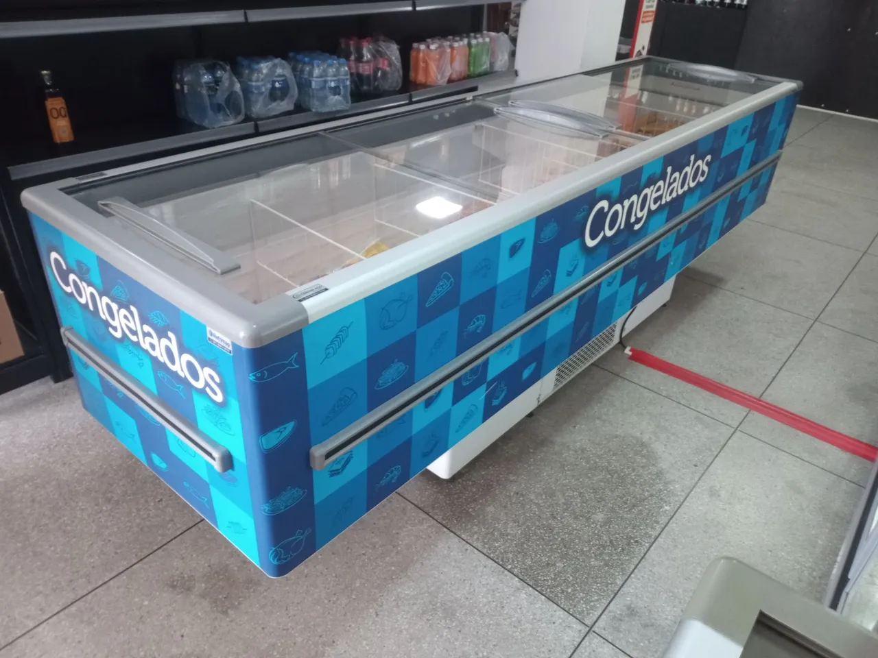 Vendo Ilha para congelados, expositor de 05 portas, estufa para salgados,cesta