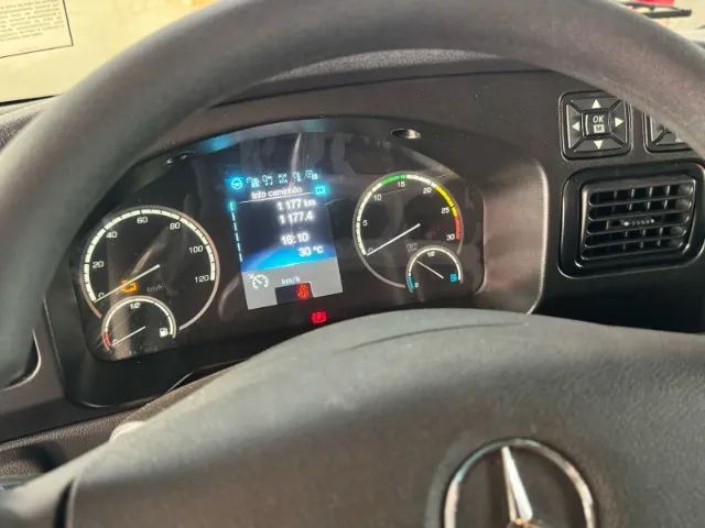 M.Benz Accelo 1017 0km encaroçado  - Foto 5