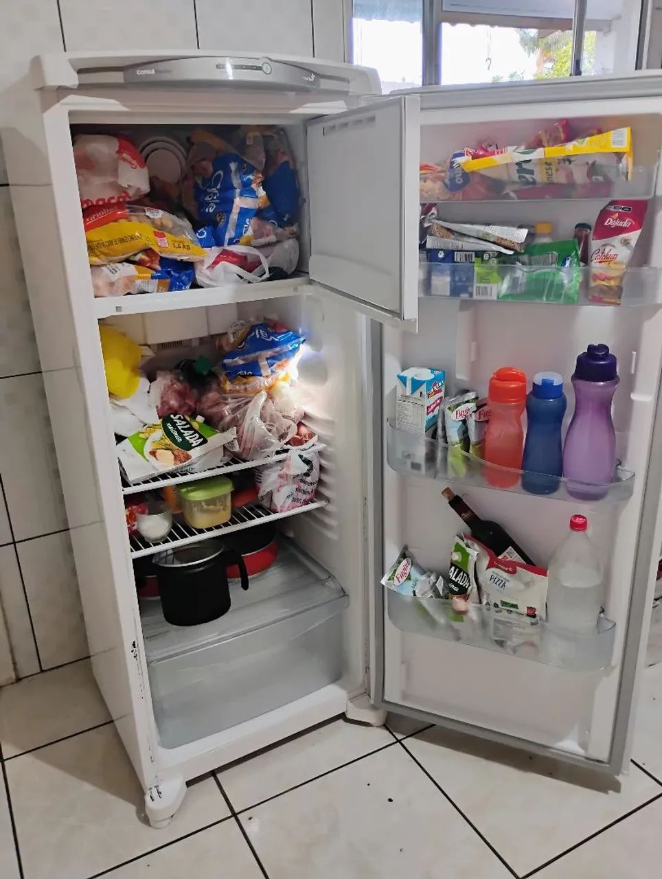 Geladeira Consul Frost Free  Usada* Léia o Anúncio com Atenção* Consigo Entregar  - Foto 2