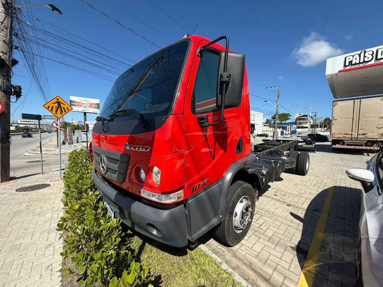 Caminhão Mercedes Benz Accelo 1016
