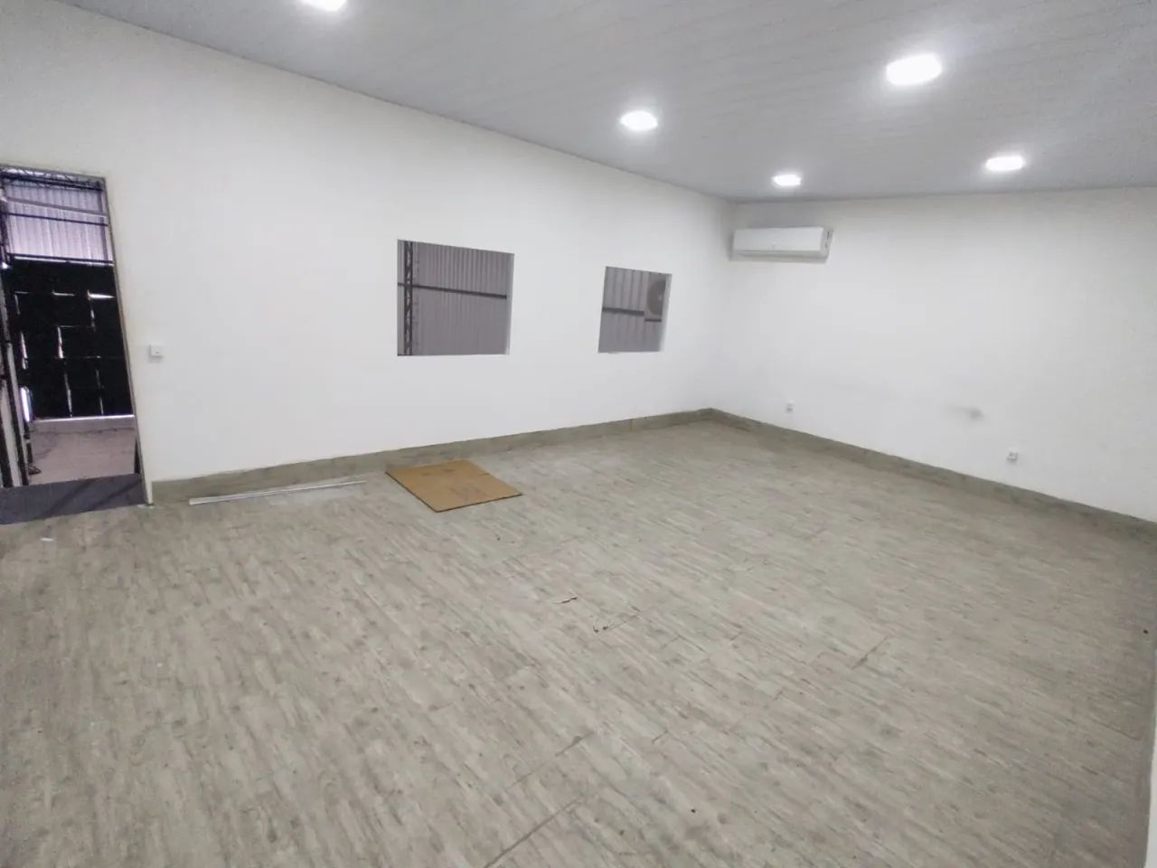 Aluga-se 300 m²  próximo a bola da suframa! - Foto 7