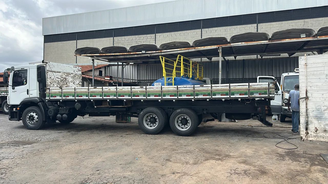 Carroceria Wanmir 8,60 Mts - Foto 2