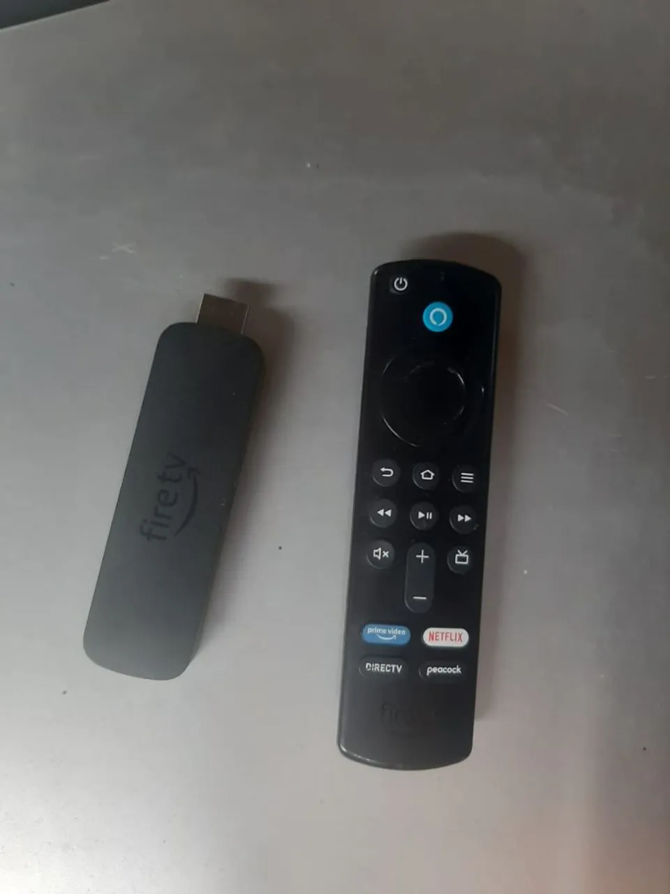 Fire TV Stick 4K - Completo e em ótimo estado!