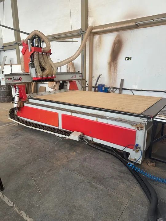 Máquina de corte CNC, Centro Nesting. Alca