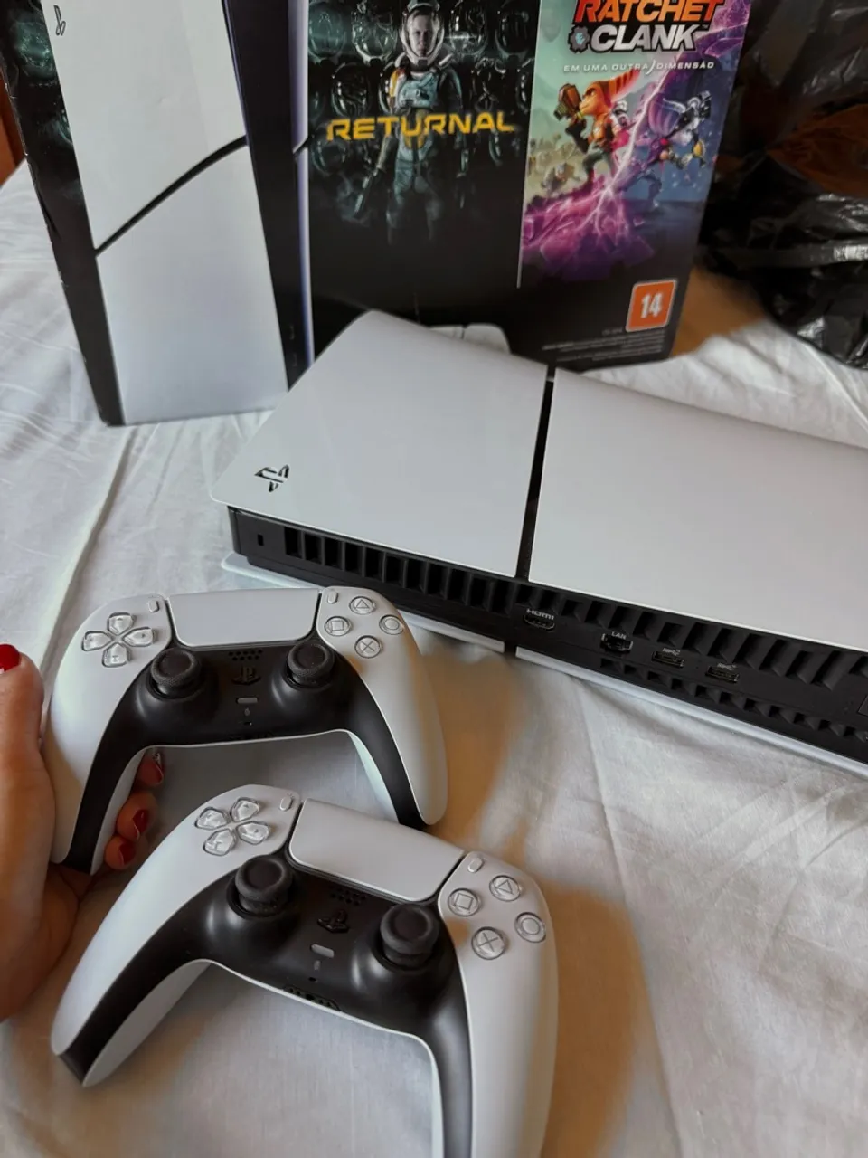 PS5 Slim 1TB com 2 Controles e Jogos