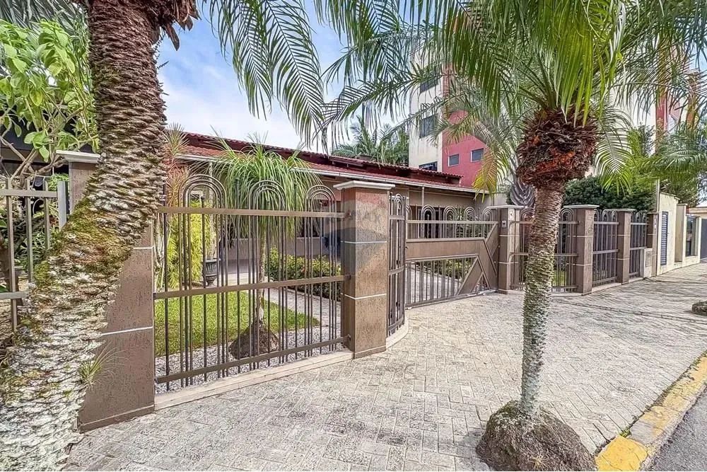 "Casa dos Sonhos em Carijós: 3Q, Piscina e Churras" - Foto 4