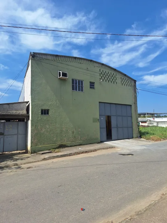Alugo galpão