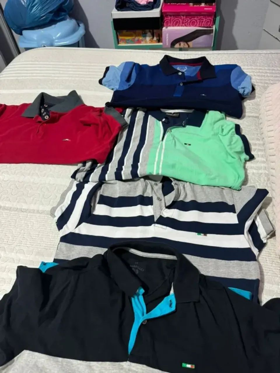 Kit com 4 Camisa Polo seminova em perfeito estado