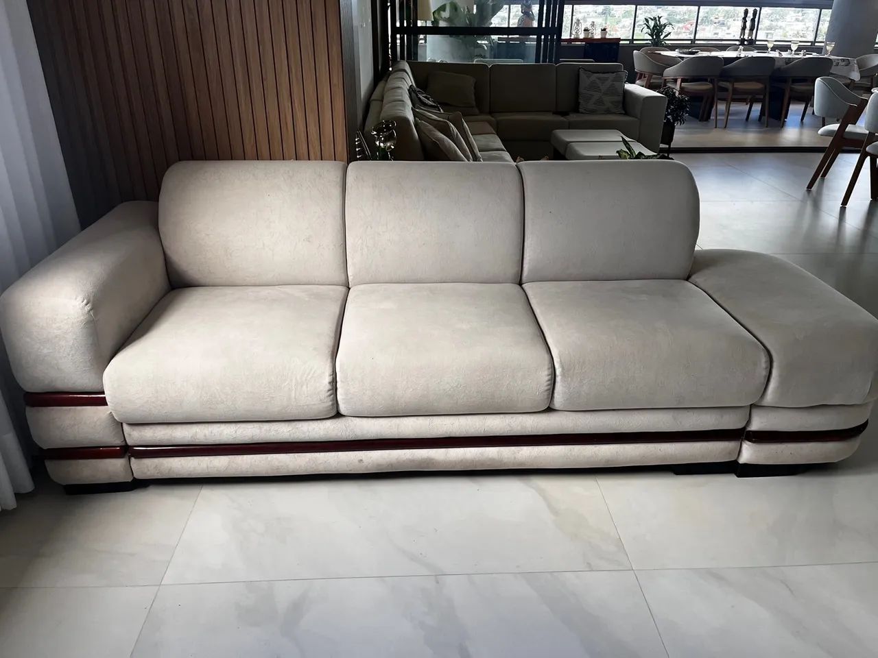 Sofá de Canto - 4 lugares - Design Moderno e Conforto - Foto 2
