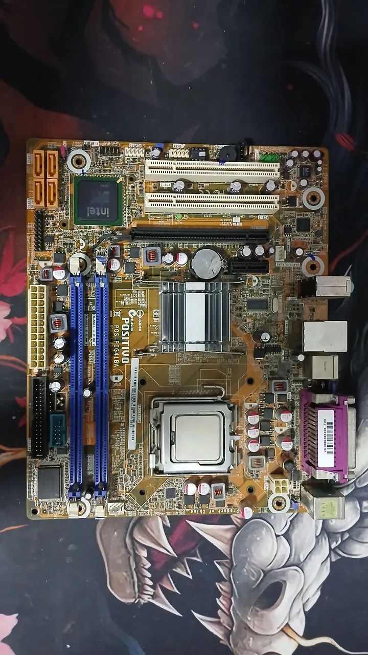 Placa mãe G41 com processador E5800