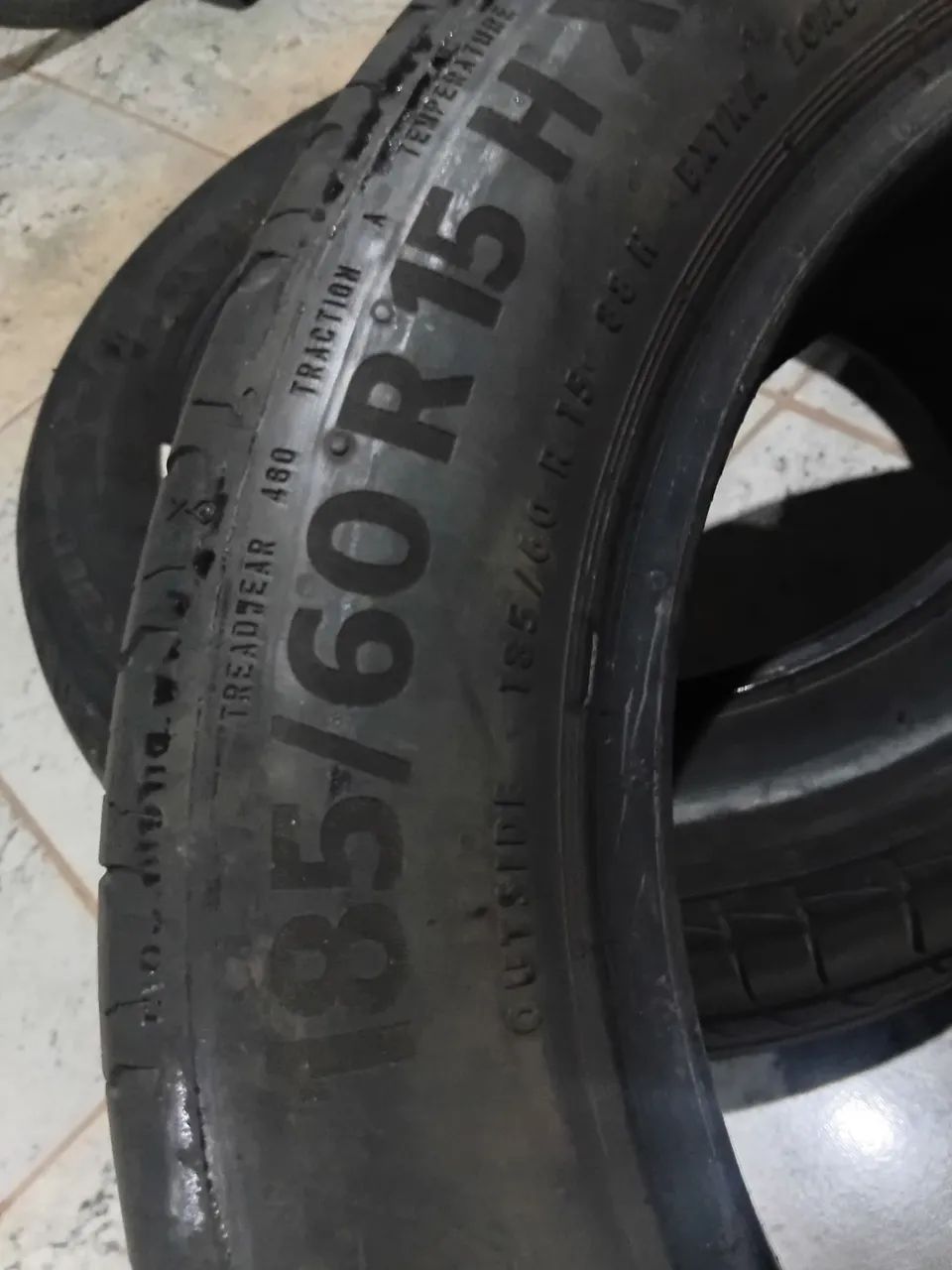 Pneus 185 60 15 os dois 220 reais . Zap * - Foto 2