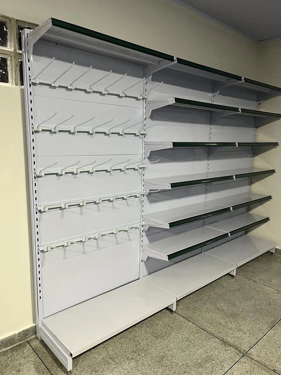 Gôndolas a pronta entrega 
