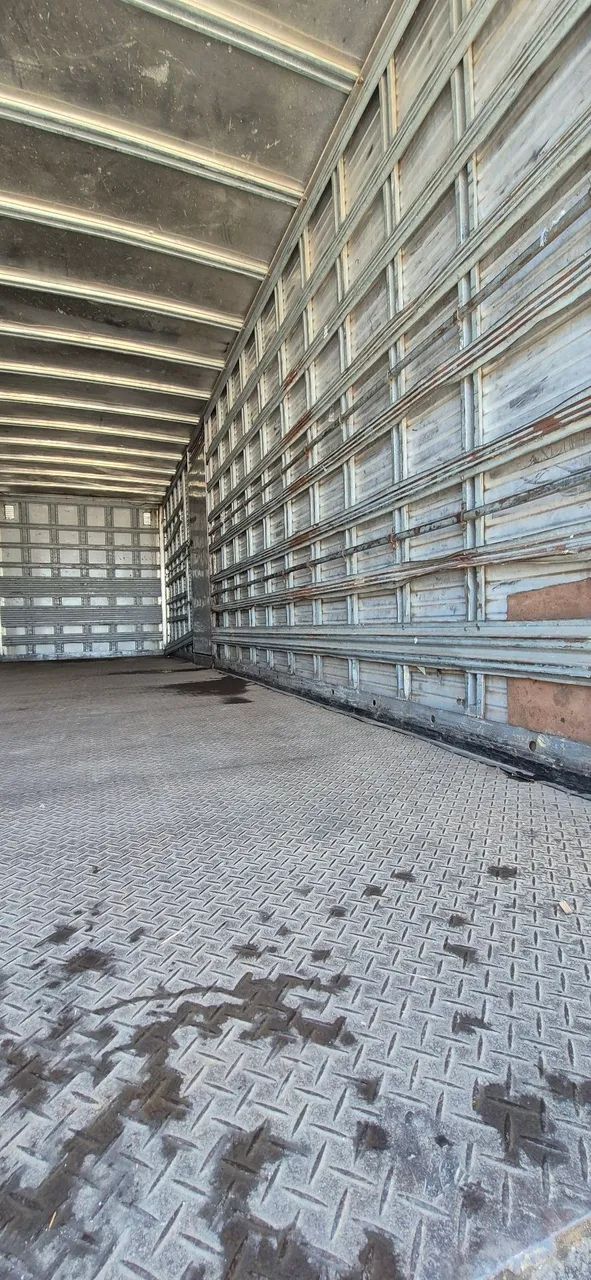 MB 1218 truck 6x2 Baú Facchini assoalho de Chapa xadrez caminhão só fazia nordeste  - Foto 9