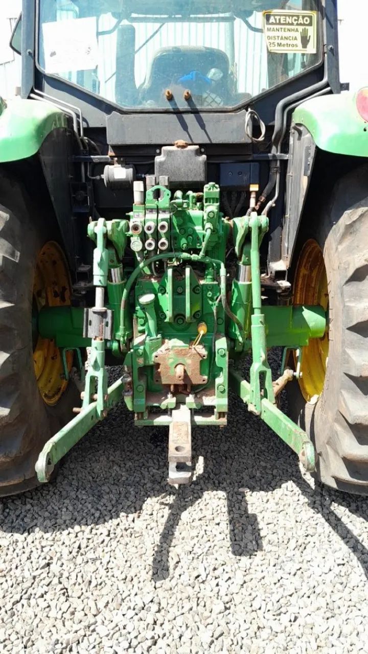 Trator JOHN DEERE 6125J (125cv) ano 2022 4.809h - Foto 8