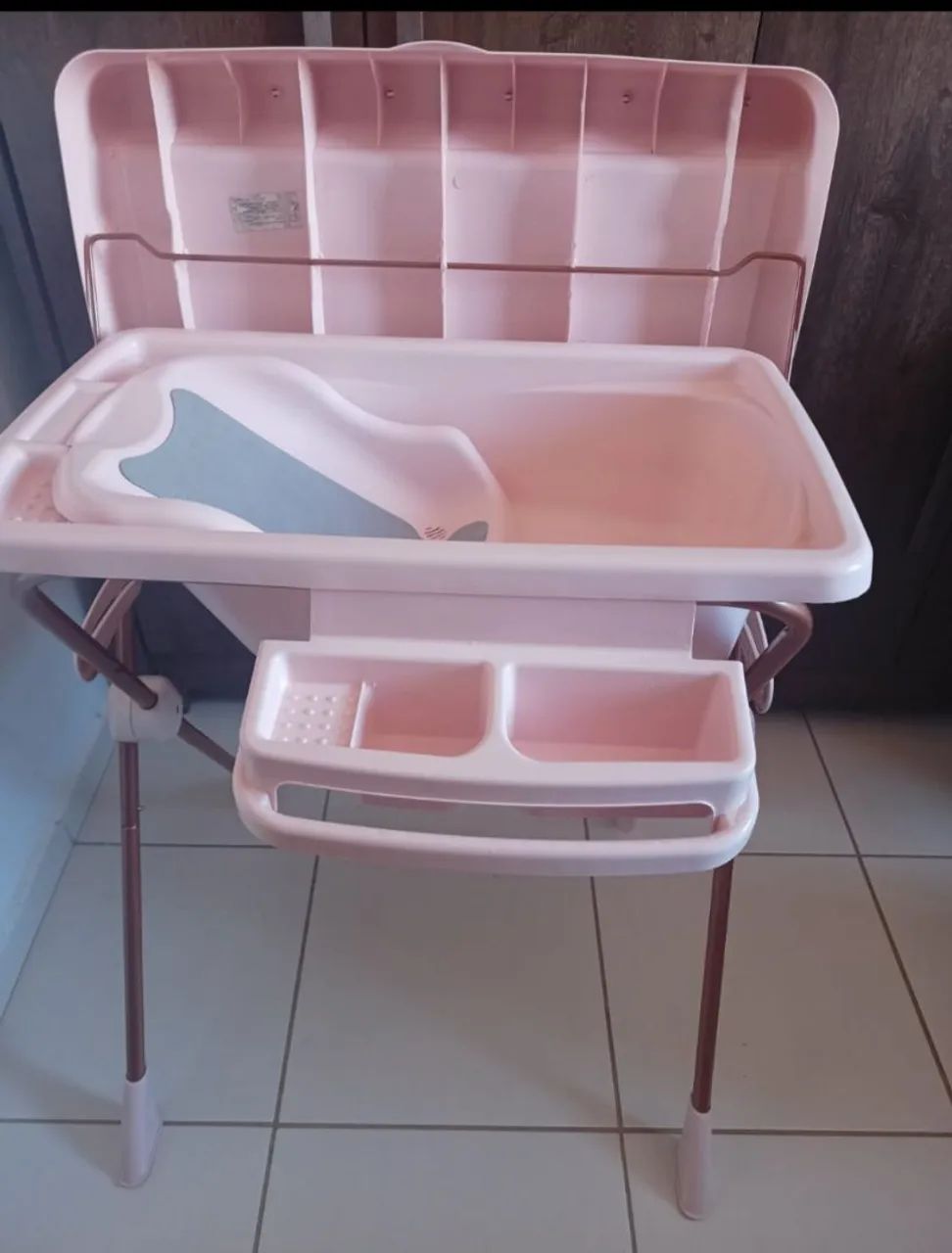 Banheira infantil Burigotto semi nova. - Foto 2