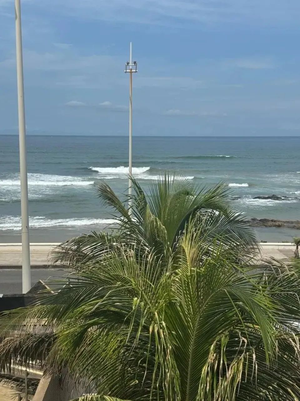 Vendo apartamento, 163m², 2/4, varanda, 2 vagas. Pituba.