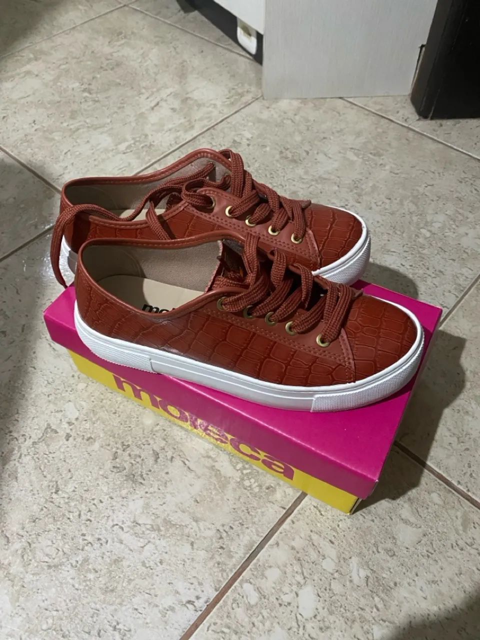 Tênis Moleca Feminino Marrom - Novo - Foto 2