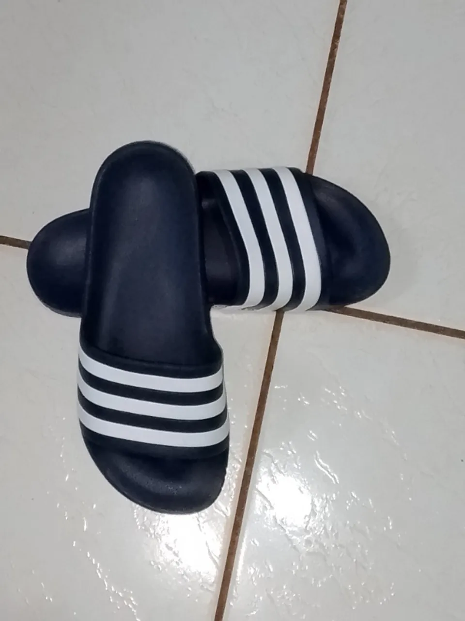 Chinelo Adidas