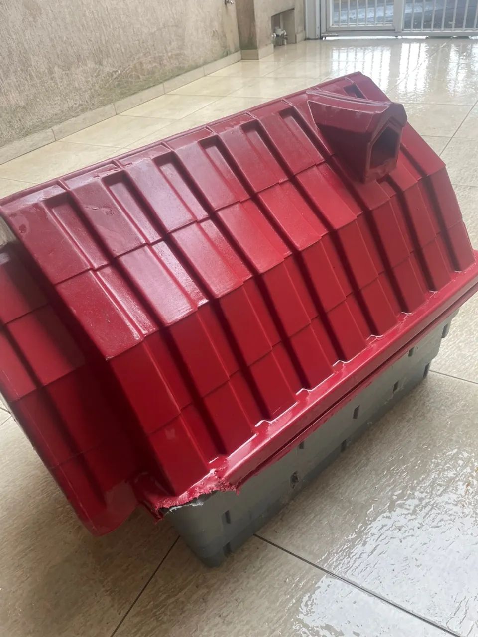 Casinha para pet estilo telhado