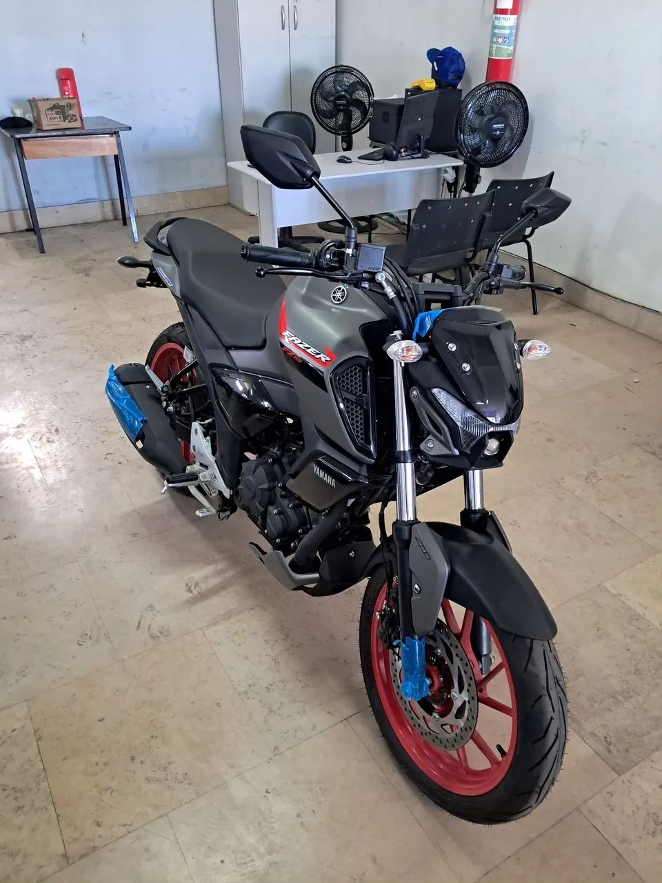 FZ 15 2025 0 KM