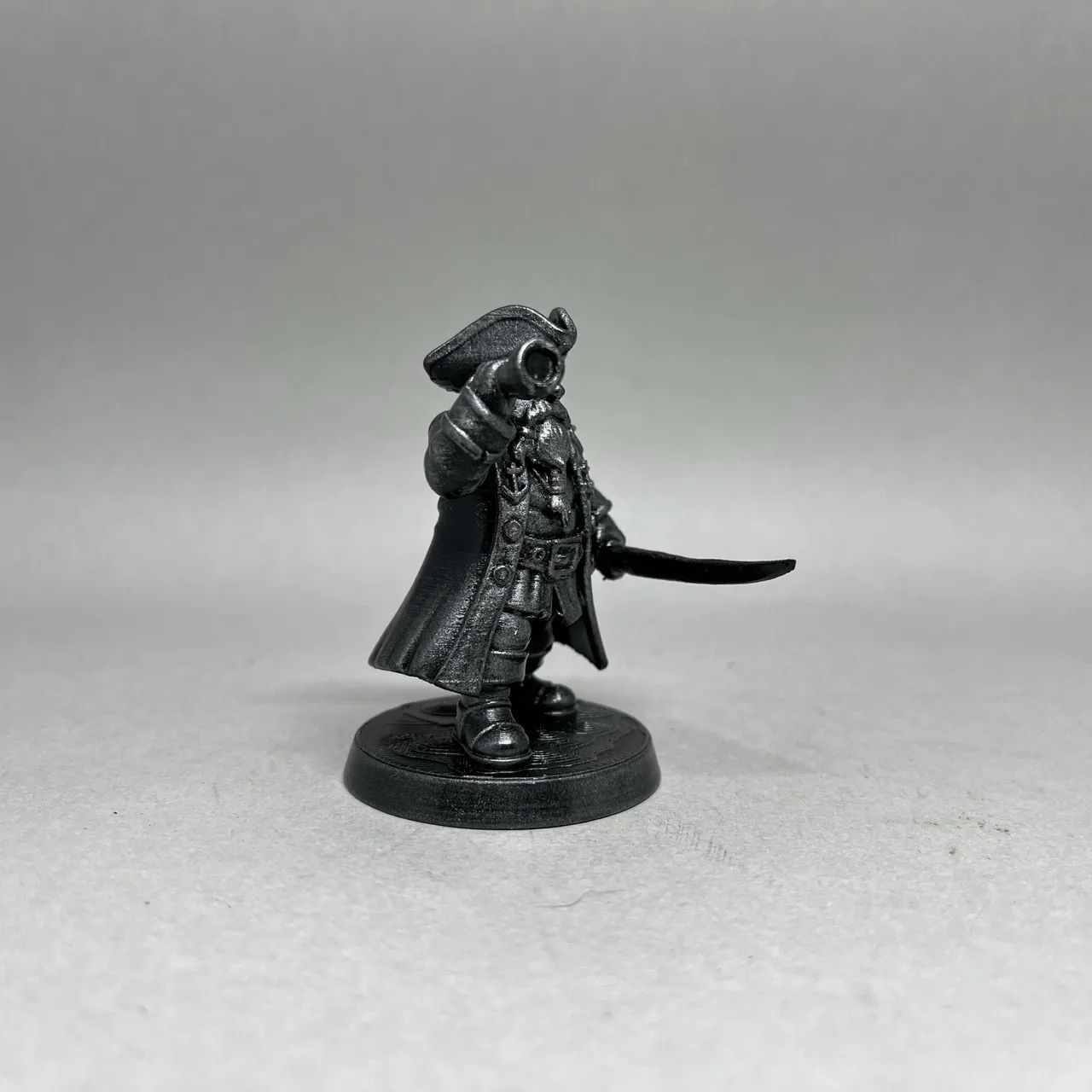 Miniatura Anão Capitão Naval Impressão 3D  - Foto 3